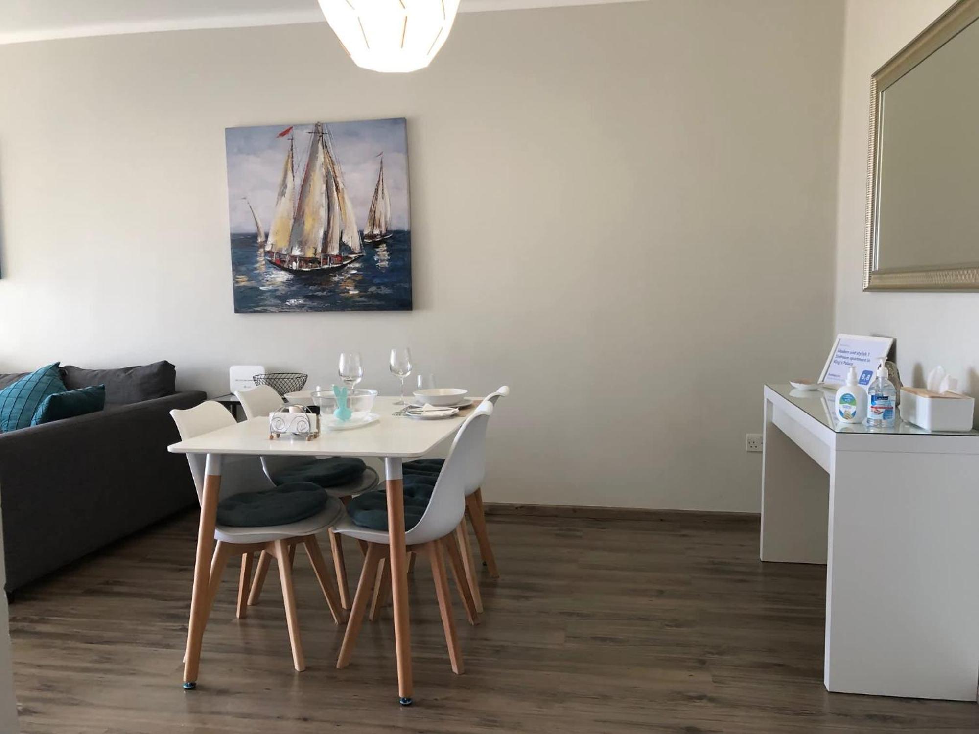Kings Palace - Modern And Stylish 1 Bedroom Apartment Paphos Exterior photo